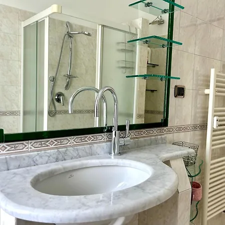 Bright Apartment For 5 With Private Parking Cinque Terre And Portovenere Gateway Apartment *