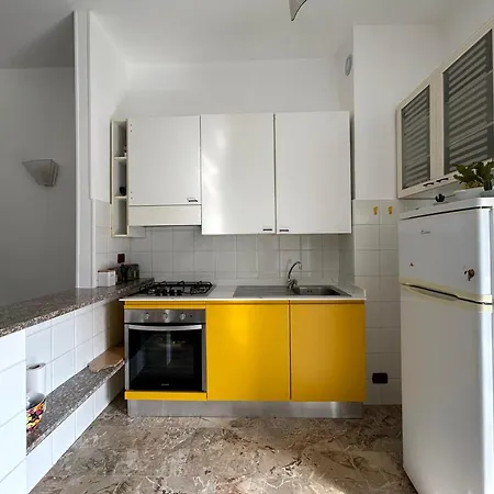 Apartment For 5 With Parking, 20 Min Walk To La Spezia Centrale Station To 5 Terre, Near Trekking Trails, Cinque Terre & Portovenere Gateway * Λα Σπέτσια