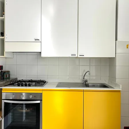 Bright Apartment For 5 With Private Parking Cinque Terre And Portovenere Gateway
