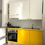 Bright For 5 Parking 20 Mins To Station Near Park And Shops Portovenere And Cinque Terre Panoramic Road Way