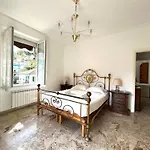 아파트 Bright For 5 Parking 20 Mins To Station Near Park And Shops Portovenere And Cinque Terre Panoramic Road Way
