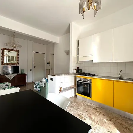Apartamento Bright For 5 With Private Parking Cinque Terre And Portovenere Gateway *