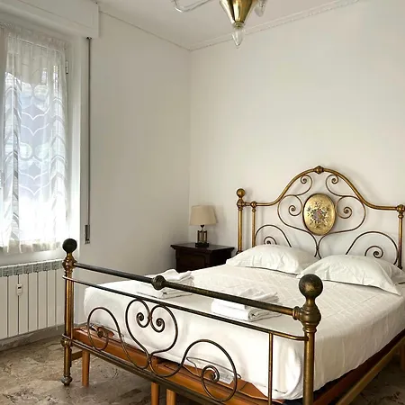 Bright For 5 With Private Parking Cinque Terre And Portovenere Gateway Apartamento *