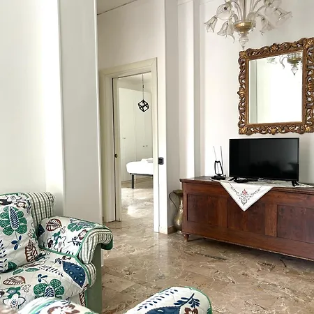 Apartamento Bright For 5 With Private Parking Cinque Terre And Portovenere Gateway La Spezia